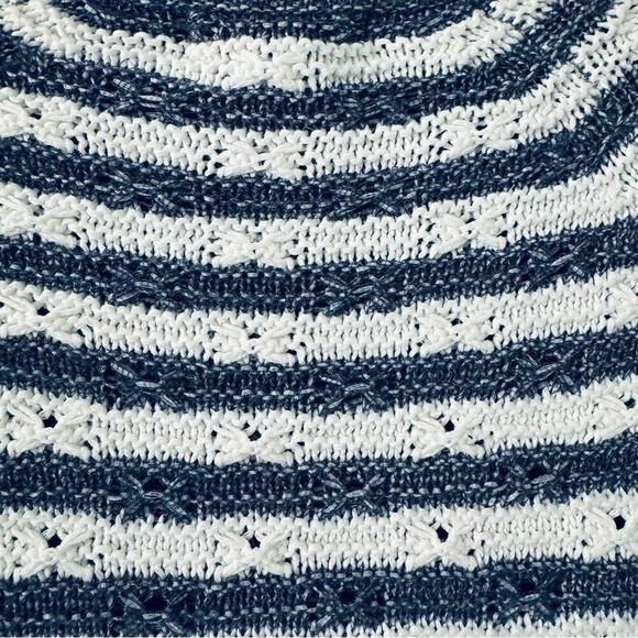 Chaps Navy Blue & White Striped Knit Sweater Size S/P - Picture 6 of 9